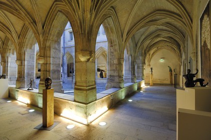 France, Paris (75), quartier du Marais, cloitre des Billettes