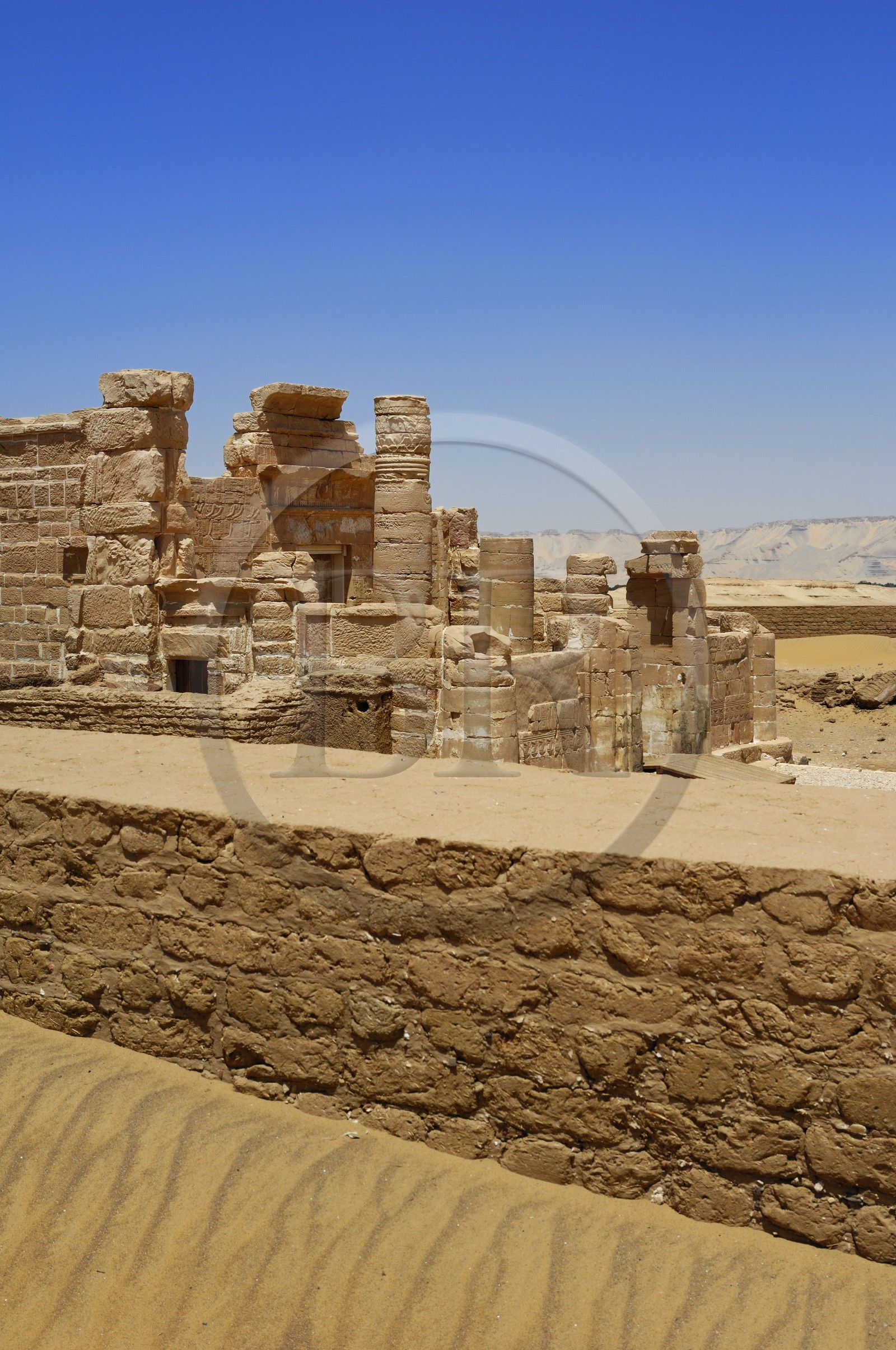 Egypte, désert libyque, oasis de Dakhla, temple de Deir el-Hagar