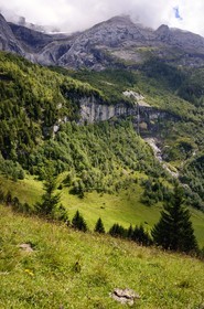 Suisse, Canton de Vaud, Ormont-Dessus, Les Diablerets, Cascade du Dar