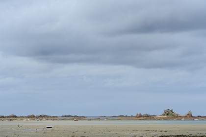 France, Côtes-d'Armor (22), Côte d'Ajoncs, Penvénan, plage de l'Anse de Gouermel
