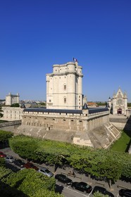 France, Val-de-Marne (94), Vincennes, le château de Vincennes, la Tour du Village et le donjon et la Sainte Chapelle
