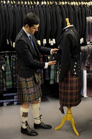 Royaume-Uni, Ecosse, région des Highlands, Inverness, Highland House of Fraser, Kilt maker & Supplier of Highland Dress