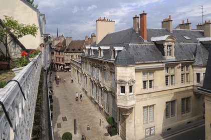 France, Côte d'Or (21), Dijon, la rue Amiral-Roussin et l'arrière de l'Hôtel particulier Chissey-Varanges au 21 rue Vauban