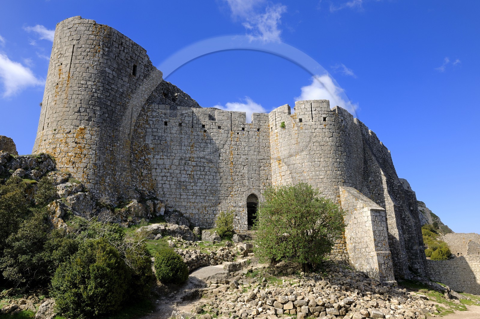 France, Aude (11), Pays Cathare, le château de Peyrepertuse du XIIe siecle, donjon de la cour basse