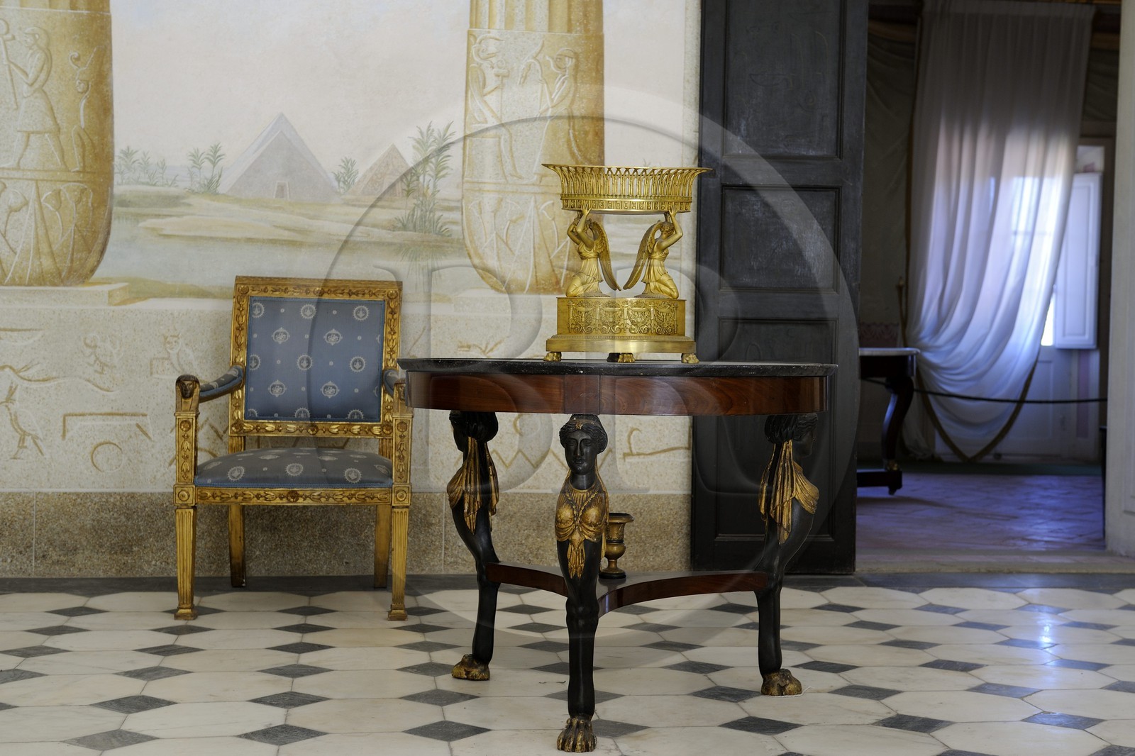 Italie, Toscane, l’Ile d’Elbe, San Martino, la Villa Napoleonica achetée par Napoléon 1er lors de son exile, les appartements de la villa de l'Empereur, salon egyptien