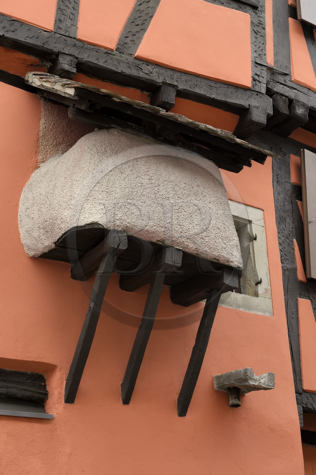 France, Bas-Rhin (67), Westhoffen, ancien quartier juif, four exterieur qui permettait de maintenir au chaud le plat de chabbat