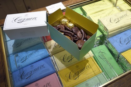France, Pyrénées-Atlantiques (64), Pays-Basque, Bayonne, salon de thé et chocolatier Chez Cazenave rue du Port Neuf