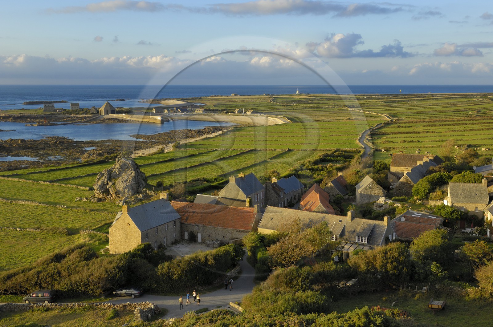France, Manche (50), Cap de la Hague, le petit port de Goury et le hameau de la Roche