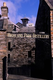 Royaume-Uni, Ecosse, îles Orcades, distillerie de whisky pure malt Highland Park