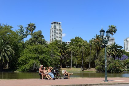 Argentine, Buenos Aires, le parc de Palermo, lac de la plaza Holanda