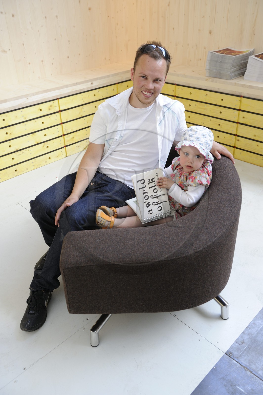 Norvège, Rogaland, Sandnes, exposition de design A World of Folk (Stavanger 2008),  fauteuil de Lars Urheim