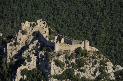 France, Aude (11), château cathare de Puilaurens (vue aérienne)