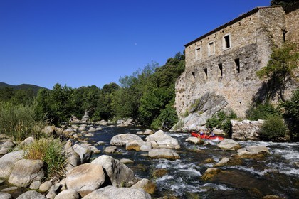 France, Hérault (34), vallée de l' Orb, descente en canoë-kayak de la rivière Orb au moulin de Travassac à Mons la Trivalle