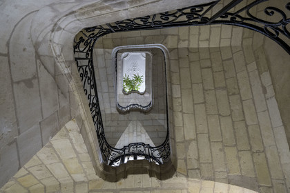 France, Loire-Atlantique (44), Nantes, immeuble de rapport dit le Temple du Goût, un ancien hotel particulier au 16 allée Duguay-Trouin construit en 1753 par l'architecte Pierre Rousseau pour l'armateur Guillaume Grou, le grand escalier