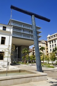 France, Var (83), Toulon, quartier Chalucet, la Fontaine Italique (2018-2020) de l'artiste Didier Marcel dans le Jardin Alexandre 1er