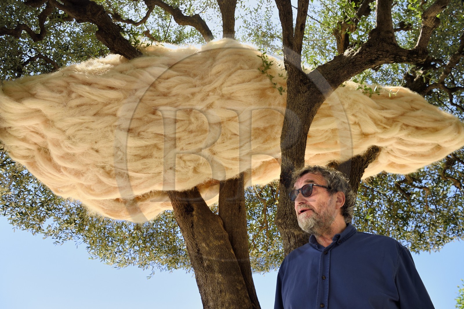 France, Alpes-Maritimes (06), Saint Paul de Vence, Olivier Kaeppelin Président de la Biennale Internationale de Saint-Paul de Vence, La Nebuleuse des  Dryades (2021) oeuvre de Charles Le Hyaric