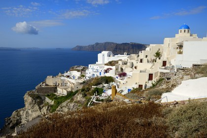 Grèce, Les Cyclades, mer Égée, île de Santorin (Thira ou Théra), le village de Oia qui surplombe la Caldera