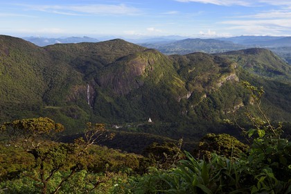 Sri Lanka, province du centre, Dalhousie, paysage sur le chemin menant au Pic d'Adam (Adam's Peak)