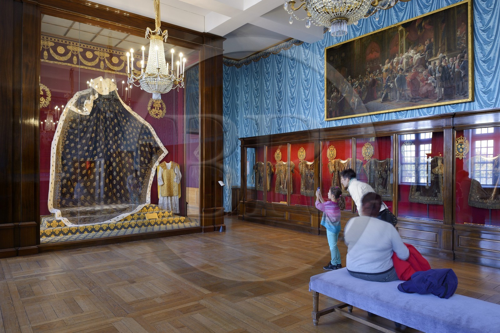 France, Marne (51), Reims, le Palais du Tau, classé Patrimoine Mondial de l'UNESCO, manteau royal du sacre de Charles X