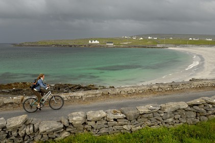 Irlande, Comté de Galway, Aran Islands, Inishmore, baie de Kilmurvey