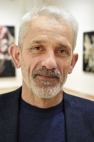 France, Paris (75), l'artiste peintre Philippe Cognée préparant son exposition à la galerie Templon