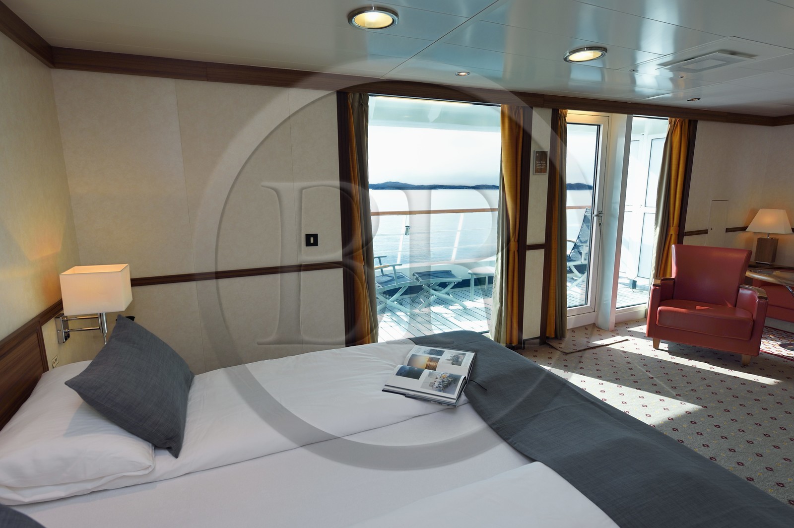 Groenland, cote ouest, bateau de croisière MS Fram de la compagnie Hurtigruten, cabine de la Grande Suite