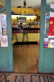 France, Bouches-du-Rhône (13), Marseille, quartier du Panier, place des 13 Cantons, Bar des 13 coins