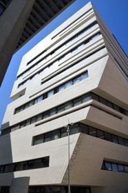 France, Var (83), Toulon, quartier Chalucet, immeuble abritant l'Ecole supérieure d'art et de design Toulon Provence Méditerranée (ESADTPM)