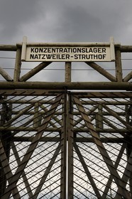 France, Bas-Rhin (67), région de Schirmeck, camp de concentration nazi du Struthof-Natzwiller, le portail d'entrée