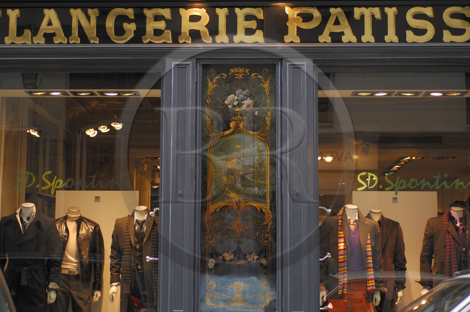 France, Paris (75), ancienne boulagerie transformée en boutique chic rue des Francs-Bourgeois