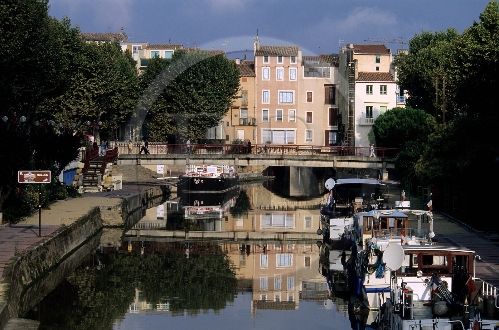 France, Aude (11), Narbonne, le canal de la Robine au pont des marchands