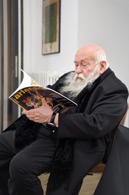 France, Paris (75), Galerie RX, Hermann Nitsch, artiste contemporain autrichien, cofondateur du mouvement Wiener Aktionismus (Actionnisme viennois)