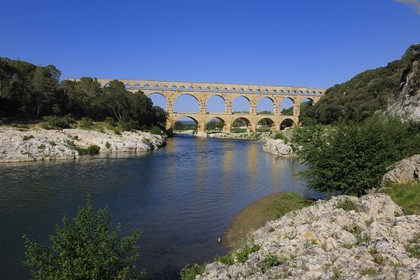 France, Gard (30), le Pont du Gard classé Patrimoine Mondial de l'UNESCO, aqueduc romain qui enjambe le Gardon
