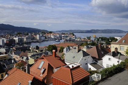Norvège, Hordaland, Bergen vu depuis le quartier de Sandviken