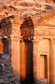 Jordanie, Petra, détail de la tombe Ed Deir dit le monastère