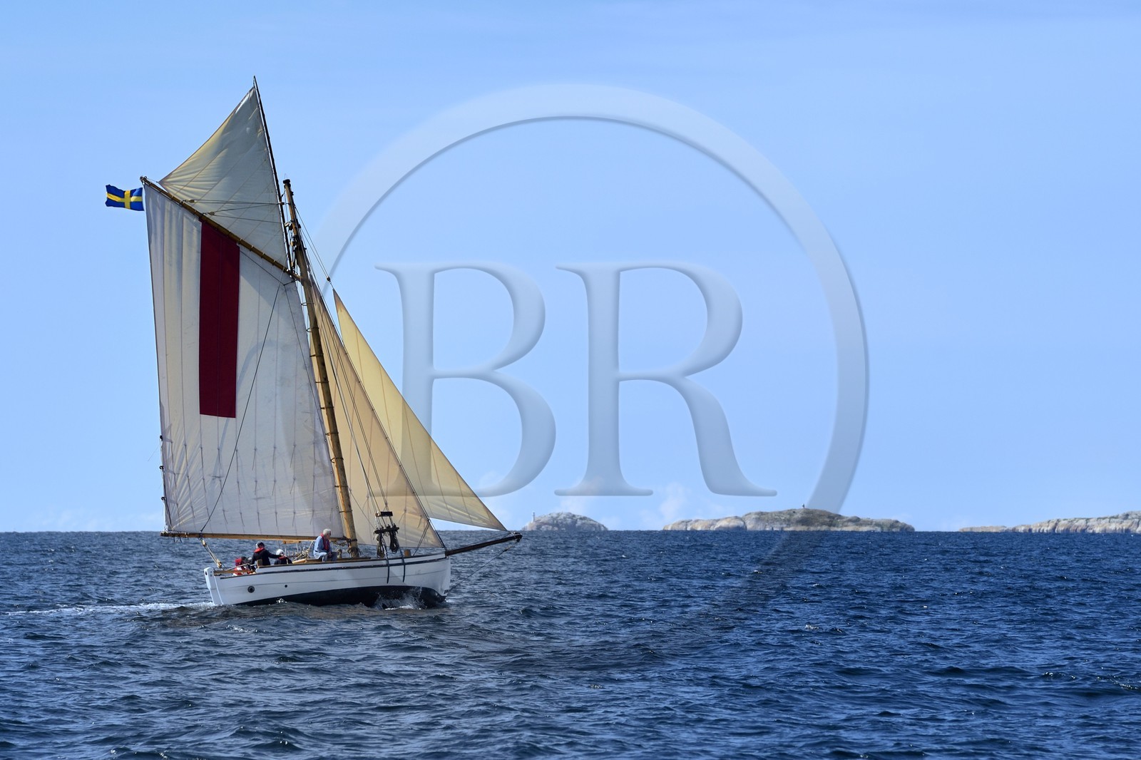 Suède, Västra Götaland, vieux voilier au large de Fjällbacka