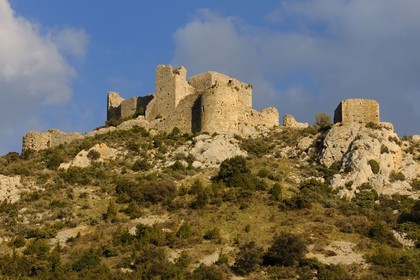 France, Aude (11), ruines du château cathare d’Aguillar dans les Corbières