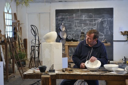 France, Calvados (14), Orbec, sculptures d'Axel Cassel