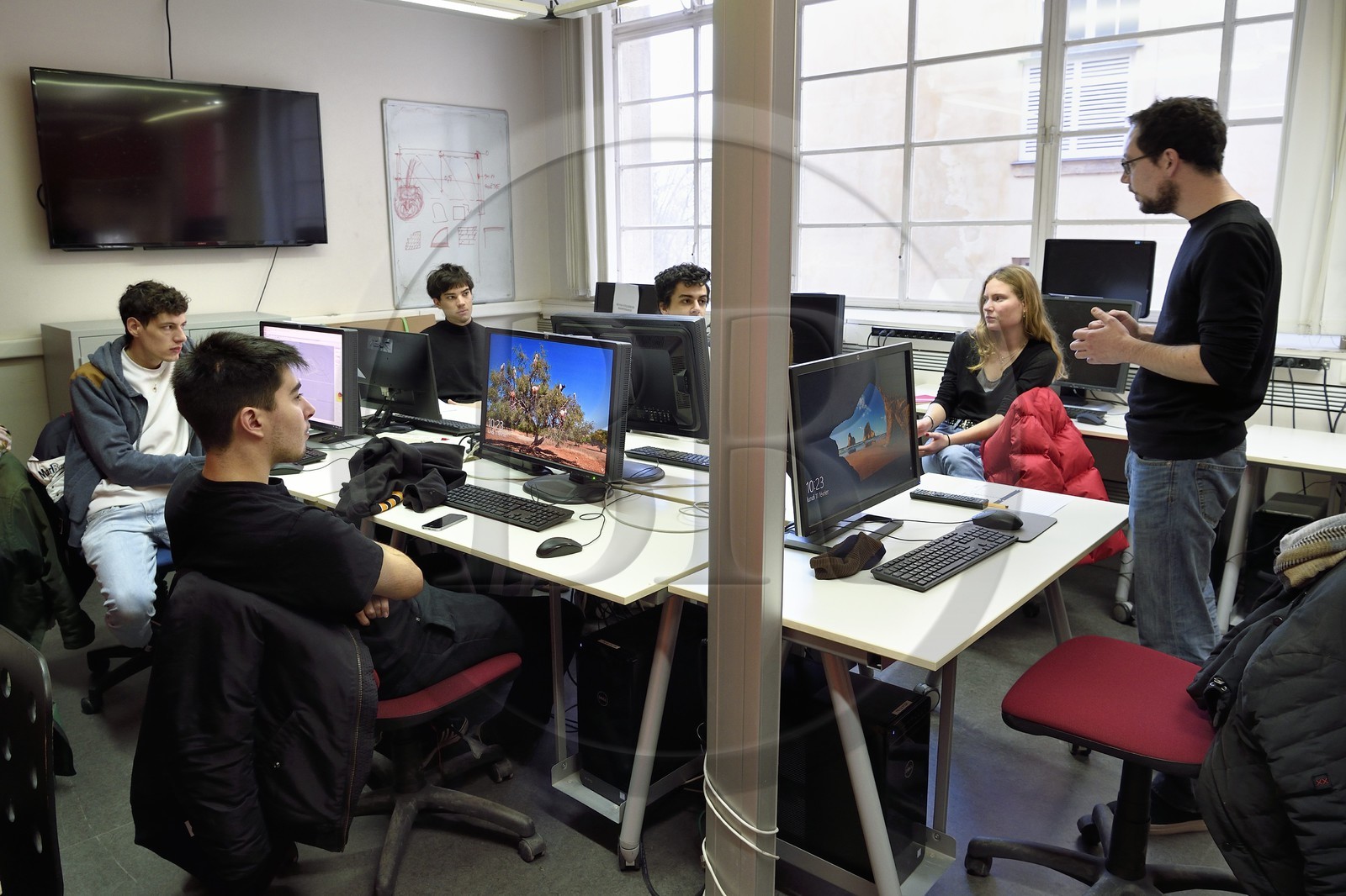 France, Paris (75), quartier de Saint-Germain-des-Prés, Ecole nationale supérieure des Beaux-Arts, batiment Perret, ateliers numériques, cours de Serge Payen sur l'impression 3D