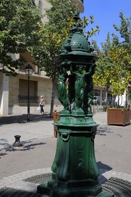 France, Paris (75), quartier de la Butte-aux-Cailles, fontaine Wallace place de la Commune de Paris