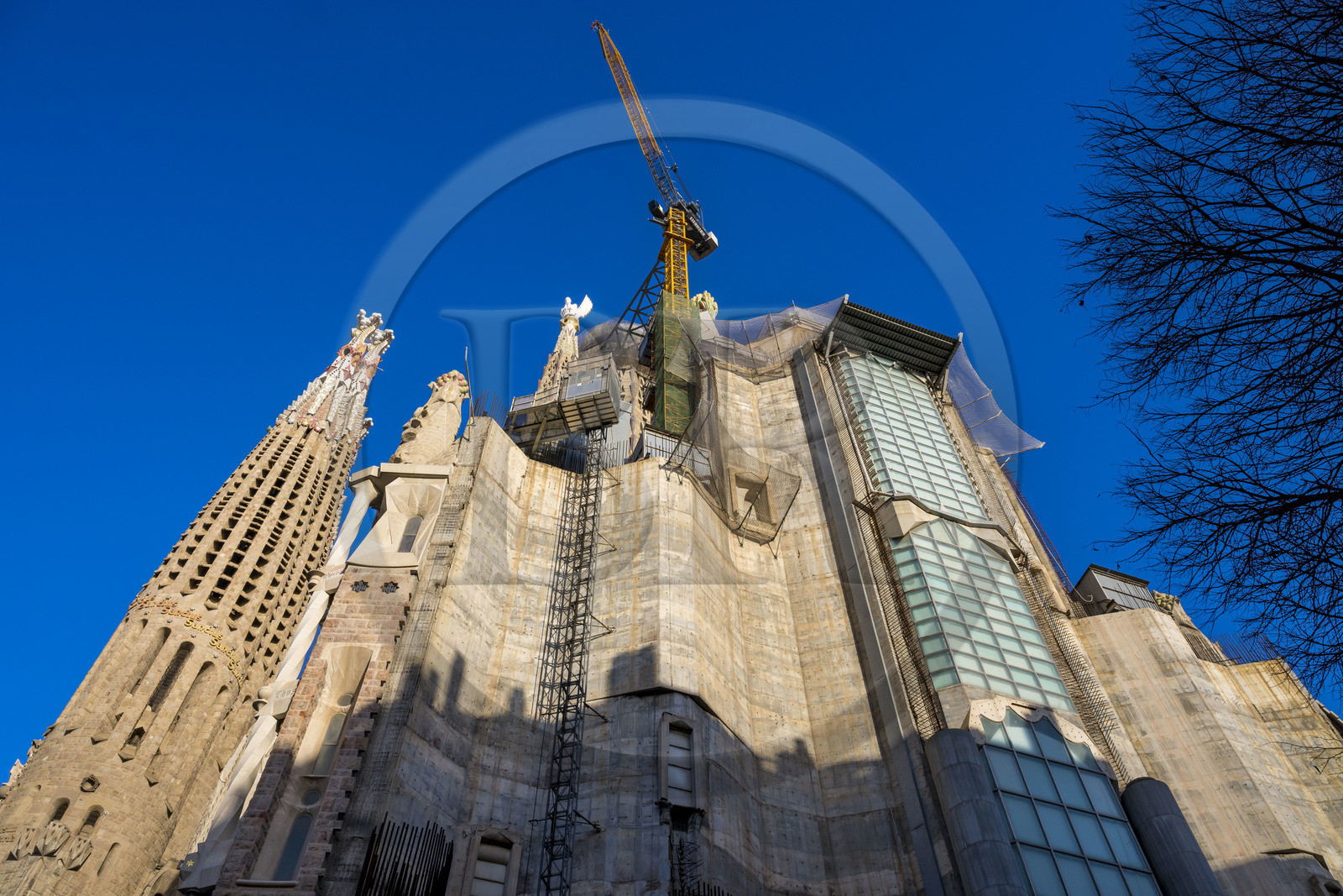 Espagne, Catalogne, Barcelone, quartier de l'Eixample, basilique de la Sagrada Familia de l'architecte du modernisme catalan Antoni Gaudi classée Patrimoine Mondial de l'UNESCO, la facade de la Gloire en construction