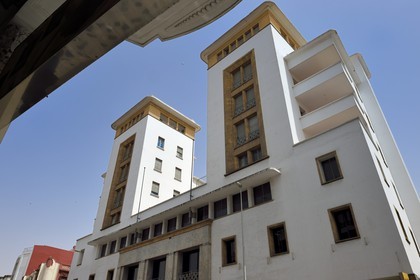 Maroc, Casablanca, immeuble Attijariwafabank ex BCM rue Idriss Lahrizi construit en 1929 par l'architecte Marius Boyer