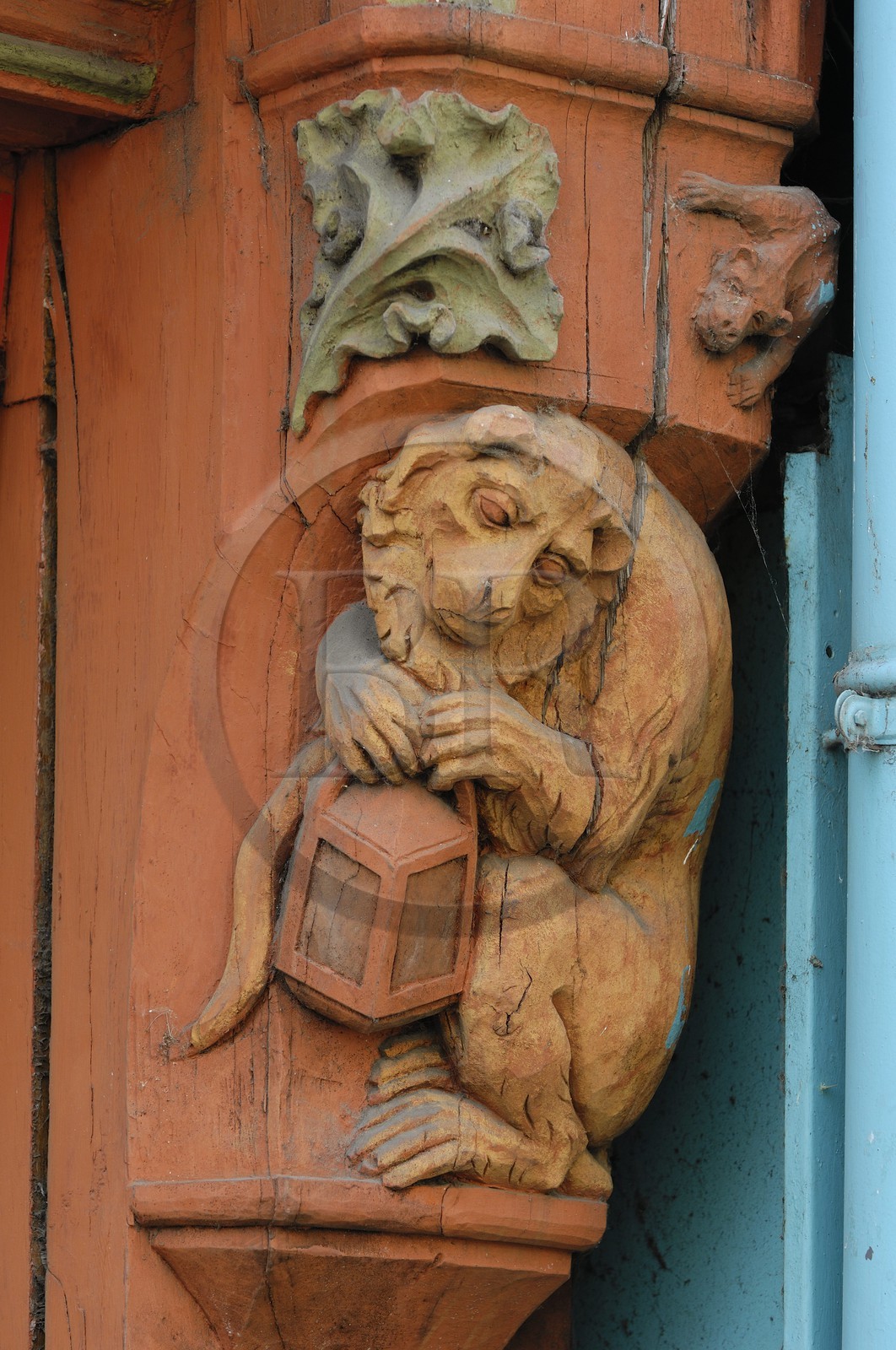 France, Indre et Loire (37), Tours, poutre décorées d'une maison à colombage rue Colbert