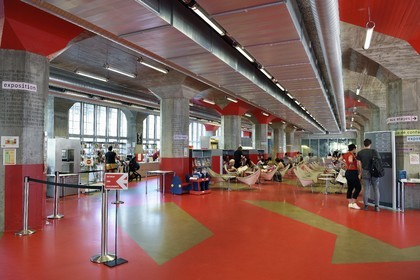 France, Bas-Rhin (67), Strasbourg, amenagement du port du Rhin et reconversion du mole du Bassin d'Austerlitz, la médiathèque André Malraux