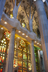 Espagne, Catalogne, Barcelone, quartier de l'Eixample, basilique de la Sagrada Familia de l'architecte du modernisme catalan Antoni Gaudi classée Patrimoine Mondial de l'UNESCO, le côté ouest de la Nef