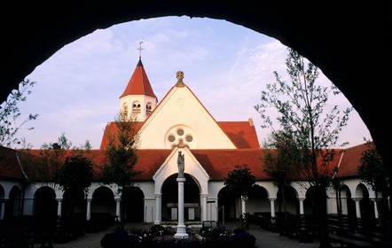 Belgique, Flandre-Occidentale, Knokke-le-Zoute, l' église des Dominicains