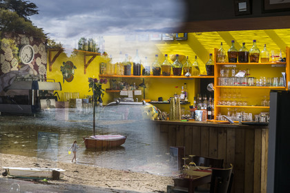 France, Côtes-d'Armor (22), La Roche Jaune à Plouguiel, le Café Pesked et les rives de l'embouchure du fleuve Jaudy