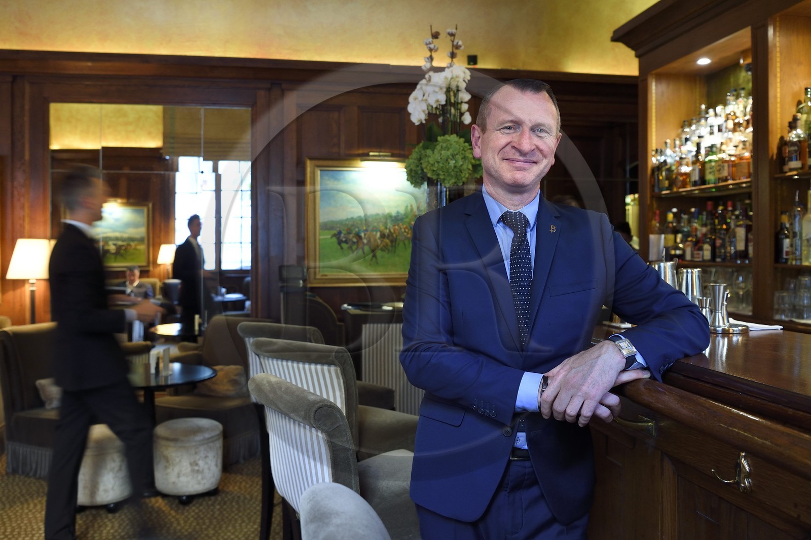 France, Calvados (14), Pays d'Auge, Deauville, Bar de l'Hotel Normandy Barriere, le chef barman Marc Jean