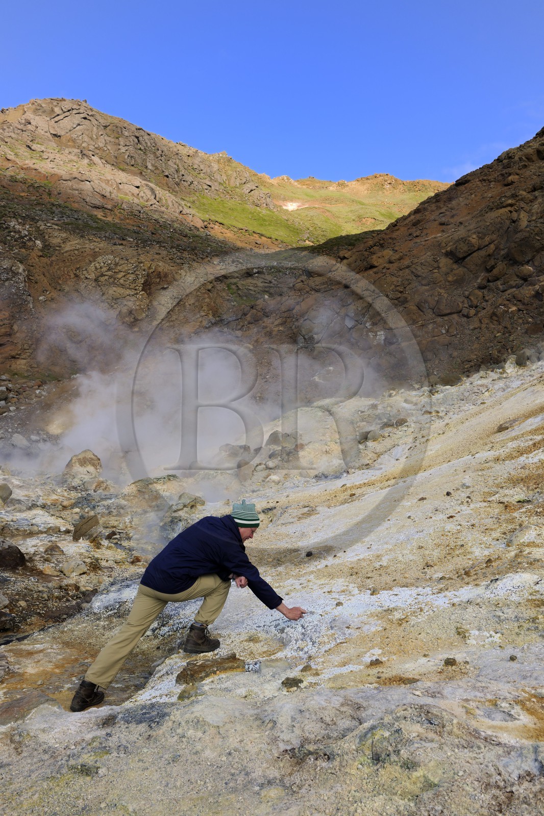 Islande, Région de Reykjavik, vallée de Krisuvik, solfatares et fumerolles de la zone géothermique de Seltun