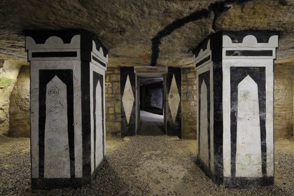 France, Paris (75), les catacombes, entrée de l'ossuaire